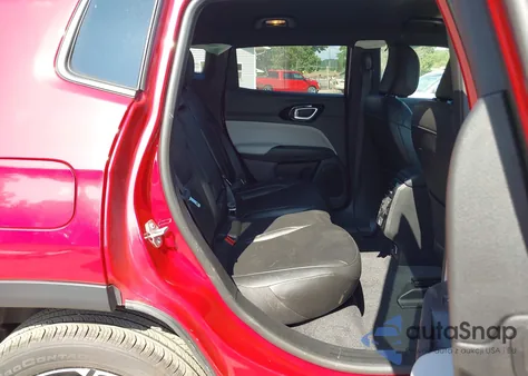 2025 Jeep Compass Limited 4X4 from USA, damaged, VIN 3C4NJDCN9ST516770